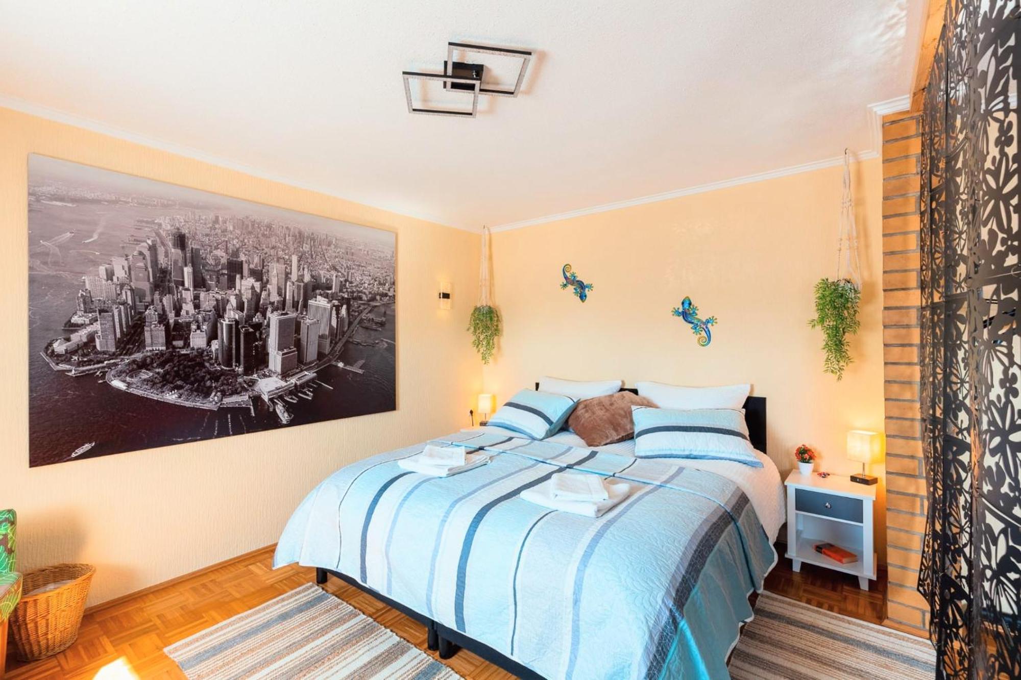 G.A.D.D Ferienwohnung 001 Glueck An Der Donau Щраубинг Екстериор снимка